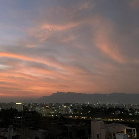 Tirupati Homestay - Ragunatha Resorts - 3Bhk Ac Apartments For Large Families - Free Breakfast - Flyover To Alipiri Gate - Wifi - Android Tv - - Easy Access To Visit All Temples Eksteriør bilde