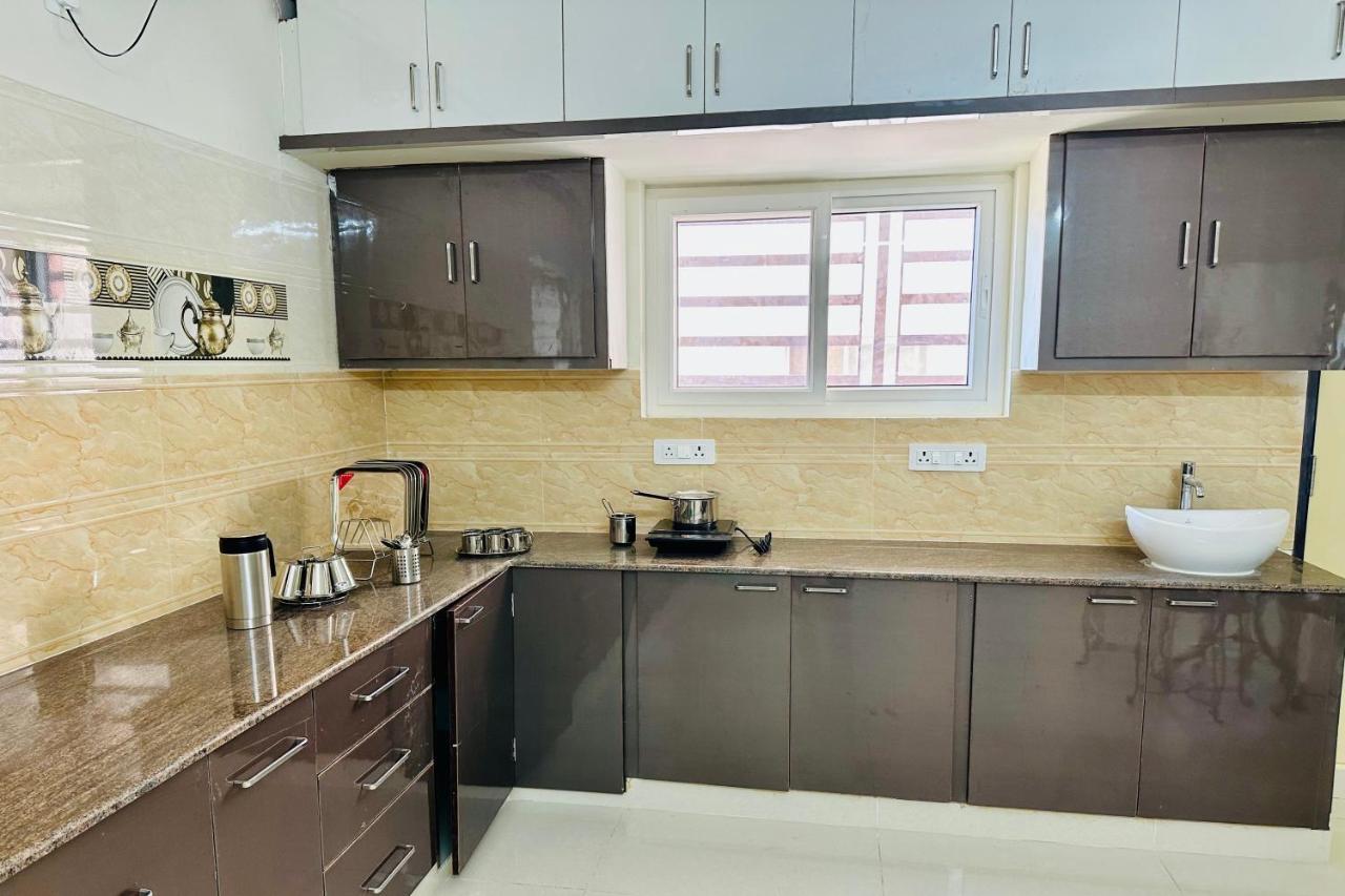 Tirupati Homestay - Ragunatha Resorts - 3Bhk Ac Apartments For Large Families - Free Breakfast - Flyover To Alipiri Gate - Wifi - Android Tv - - Easy Access To Visit All Temples Eksteriør bilde