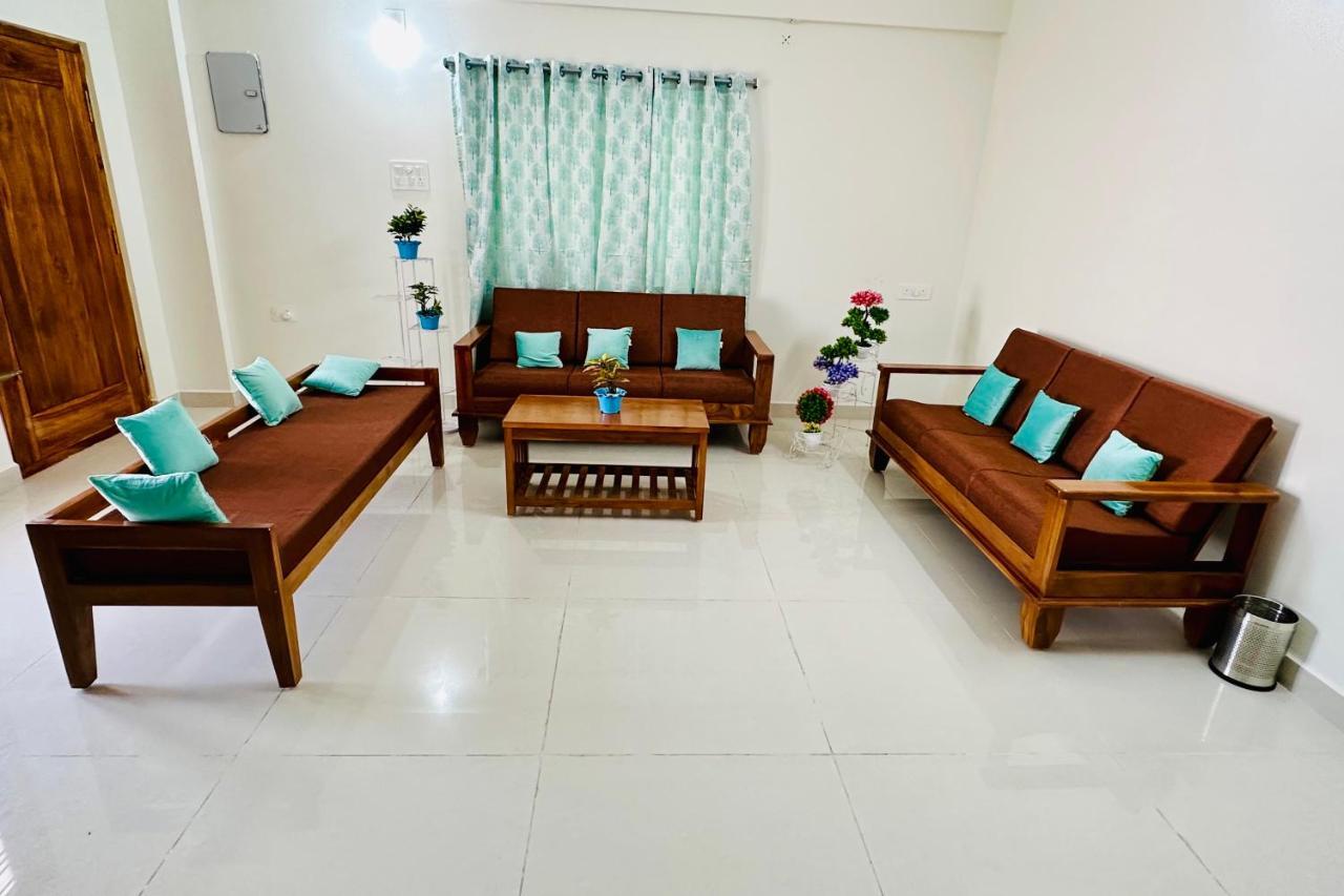 Tirupati Homestay - Ragunatha Resorts - 3Bhk Ac Apartments For Large Families - Free Breakfast - Flyover To Alipiri Gate - Wifi - Android Tv - - Easy Access To Visit All Temples Eksteriør bilde