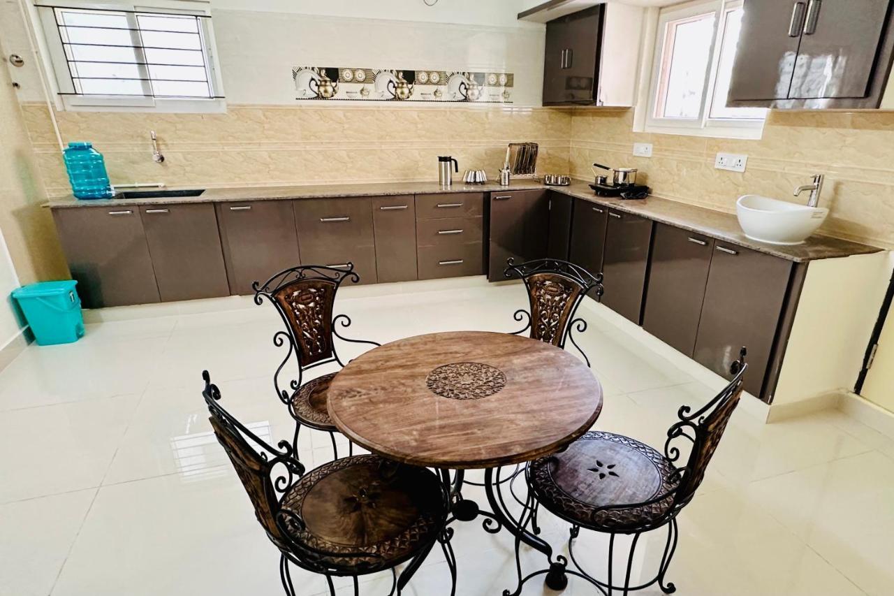 Tirupati Homestay - Ragunatha Resorts - 3Bhk Ac Apartments For Large Families - Free Breakfast - Flyover To Alipiri Gate - Wifi - Android Tv - - Easy Access To Visit All Temples Eksteriør bilde